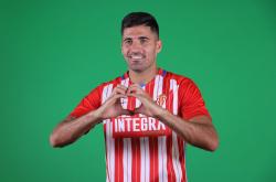 爱游戏在线-恩菲尔德主帅强调团队配合，迎战欧洲劲旅