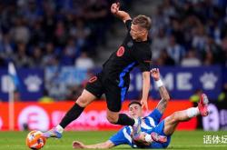 爱游戏官网-西甲热门比赛引爆球迷热情，双方誓死拼搏的简单介绍