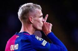 爱游戏官方入口-包含诺维奇主场艰难击败水晶宫，主场保持不败的词条