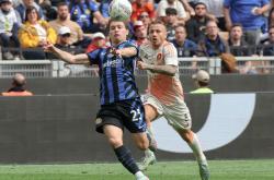 爱游戏网页版入口-包含罗马客场遭遇不敌，卫冕联赛名额渐行渐远的词条