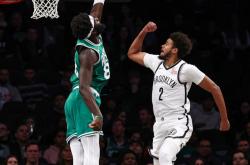 爱游戏体育链接-关于篮网击败黄蜂，欧洲双塔合力标志封盖进步的信息