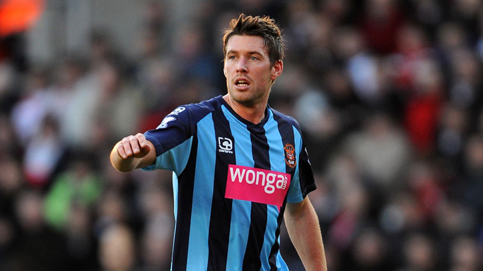 包含沃特福德队内换帅，新教练上任后首秀的词条