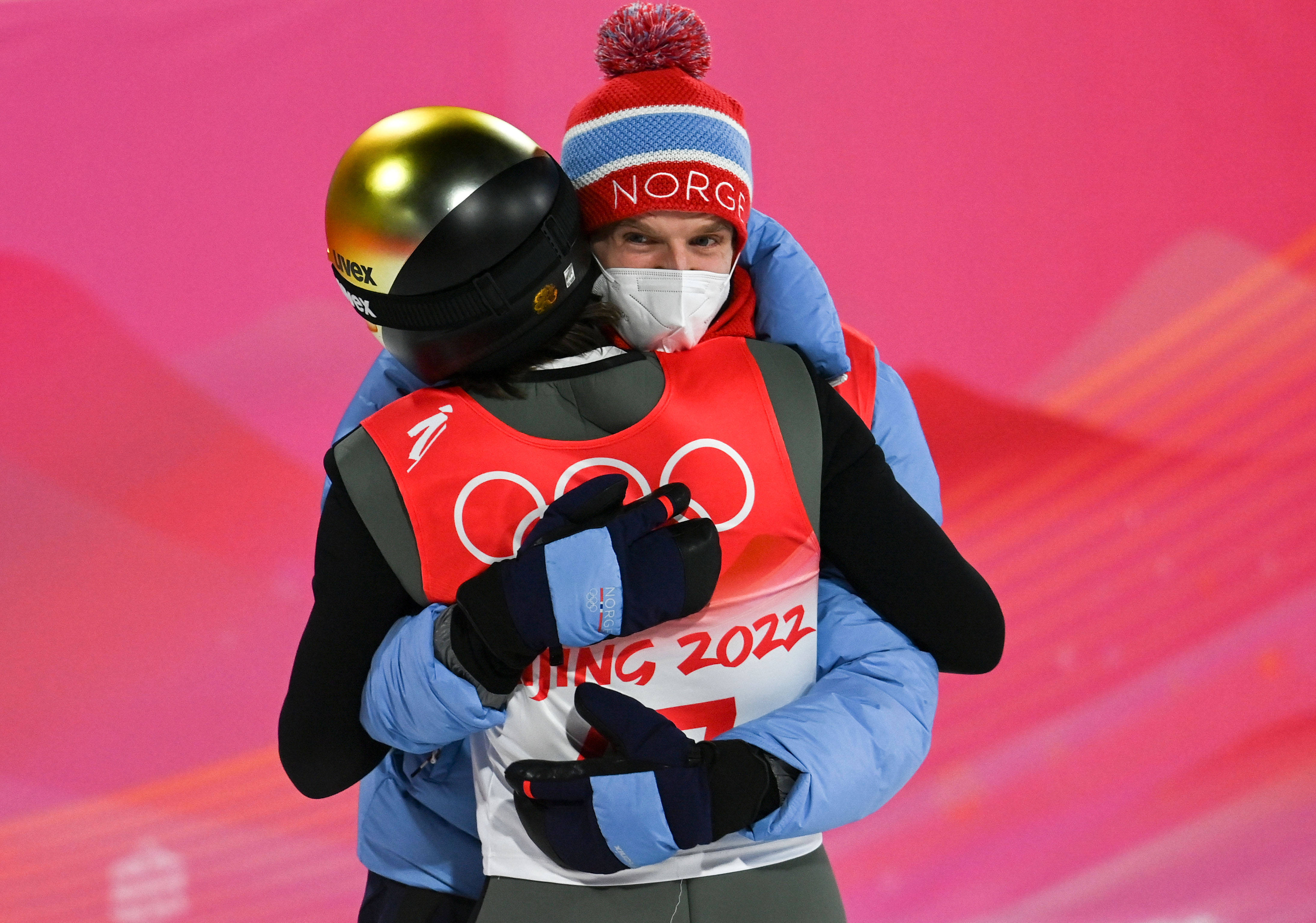 挪威滑雪选手逆袭夺得全能冠军 挪威滑雪选手逆袭夺得全能冠军