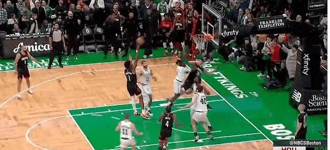 骑士逆转凯尔特人,取得三连胜 骑士逆转凯尔特人,取得三连胜