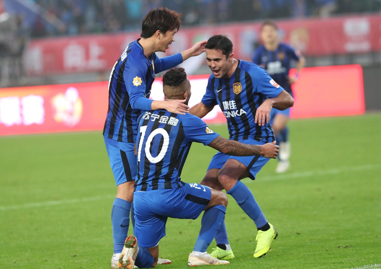 江苏苏宁主场扳平比分,与对手握手言和 江苏苏宁主场扳平比分,与对手握手言和