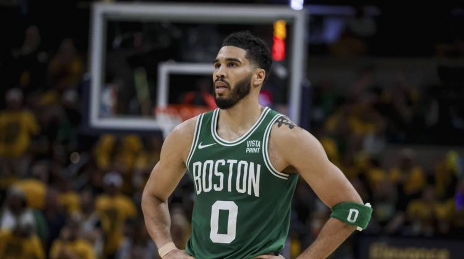 包含凯尔特人队遭遇三连败，调整战术备战的词条