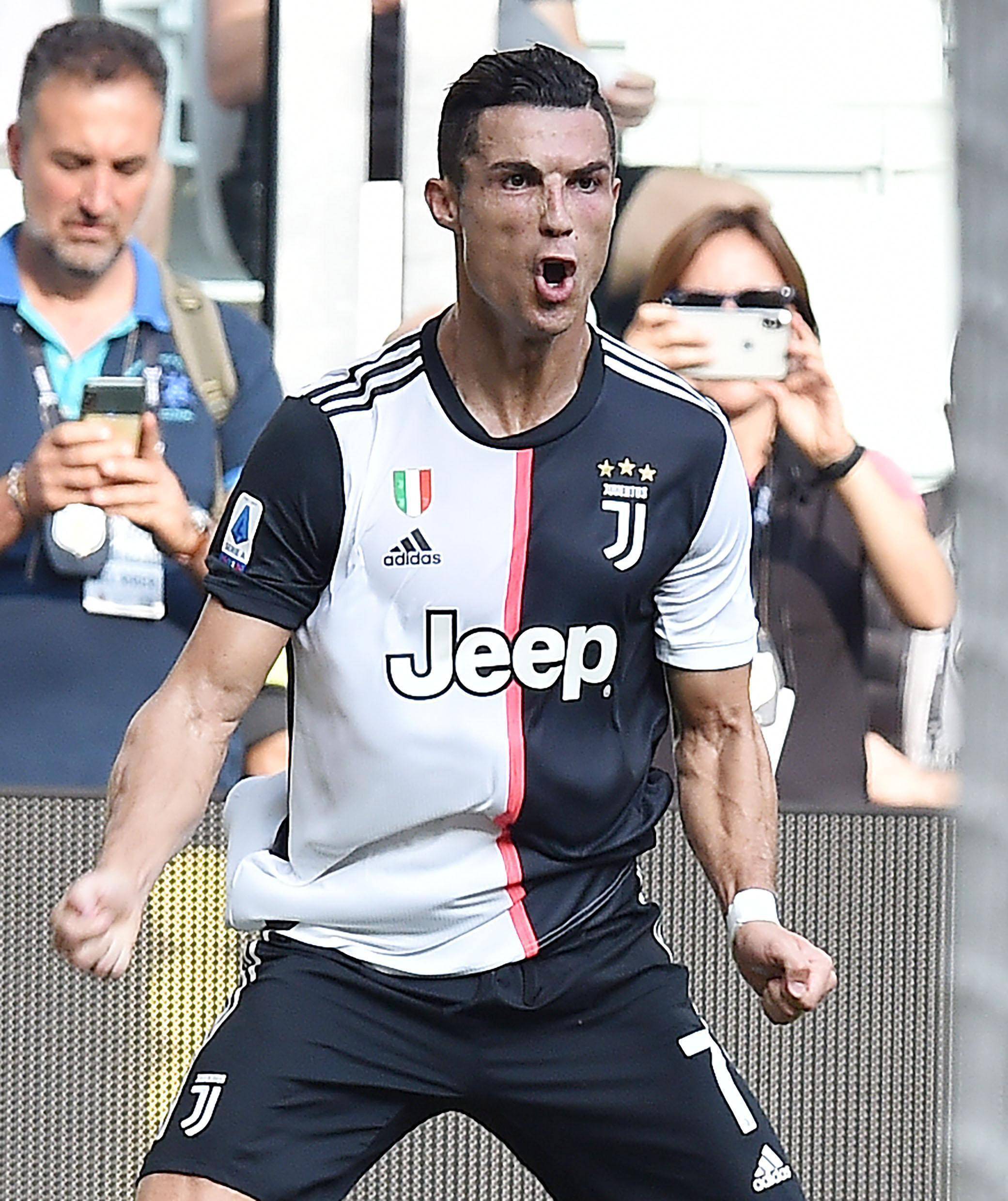 包含尤文图斯客场告捷，连胜势头强劲的词条